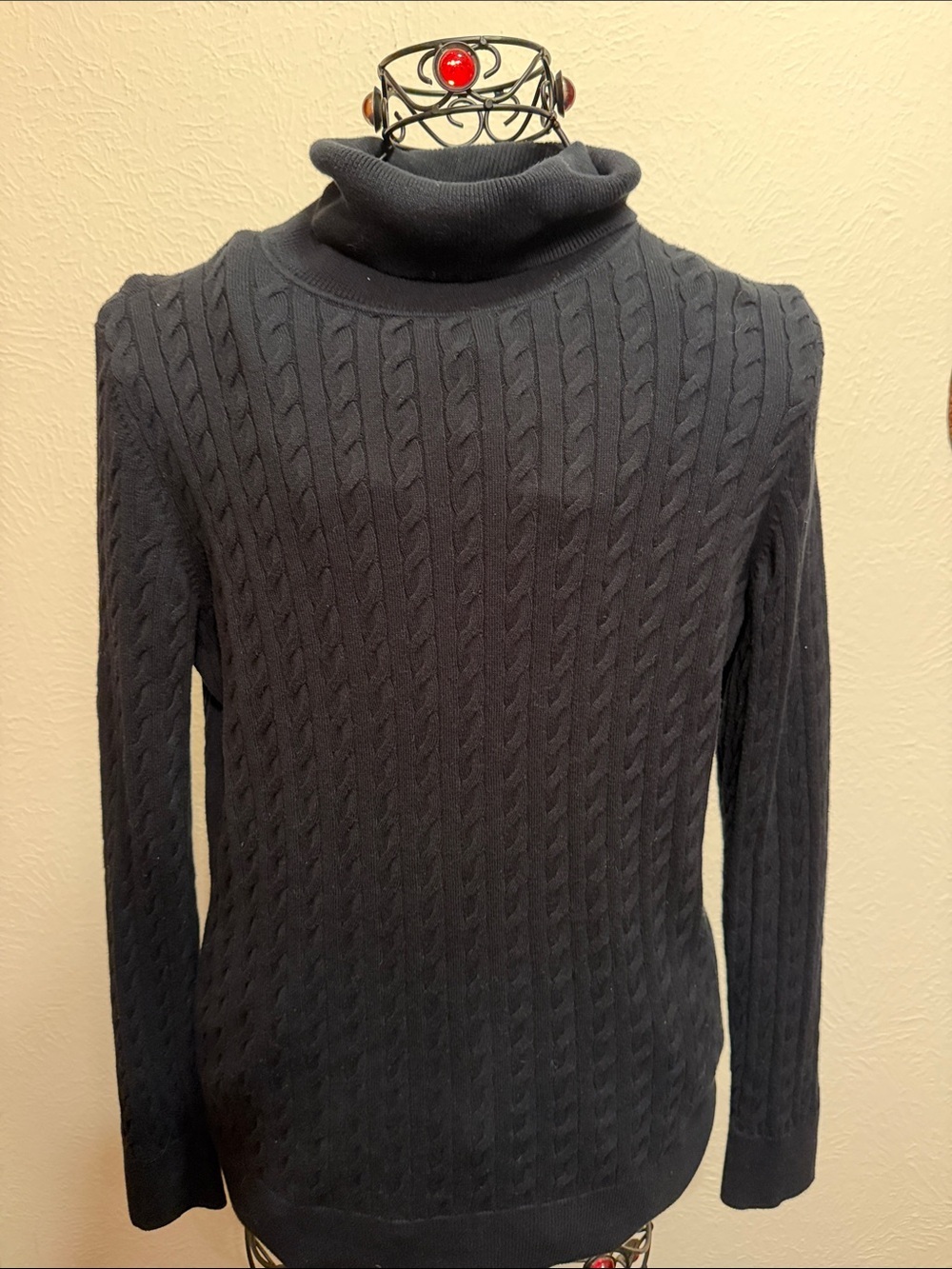 🚠🚠🚠BOGOHO🚠🚠🚠Talbots Womans Black Cable Knit Turtleneck Sweater-Medium Petite - Picture 2 of 8